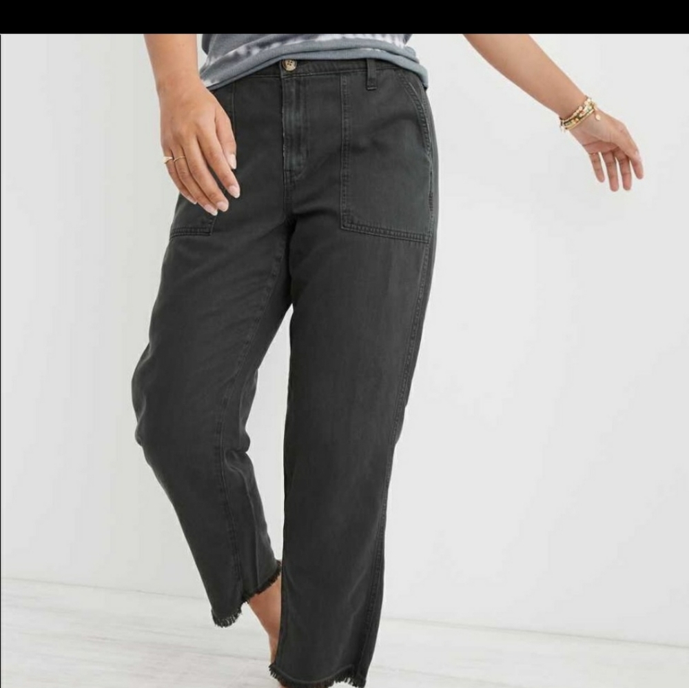 2 pairs of American Eagle Pants